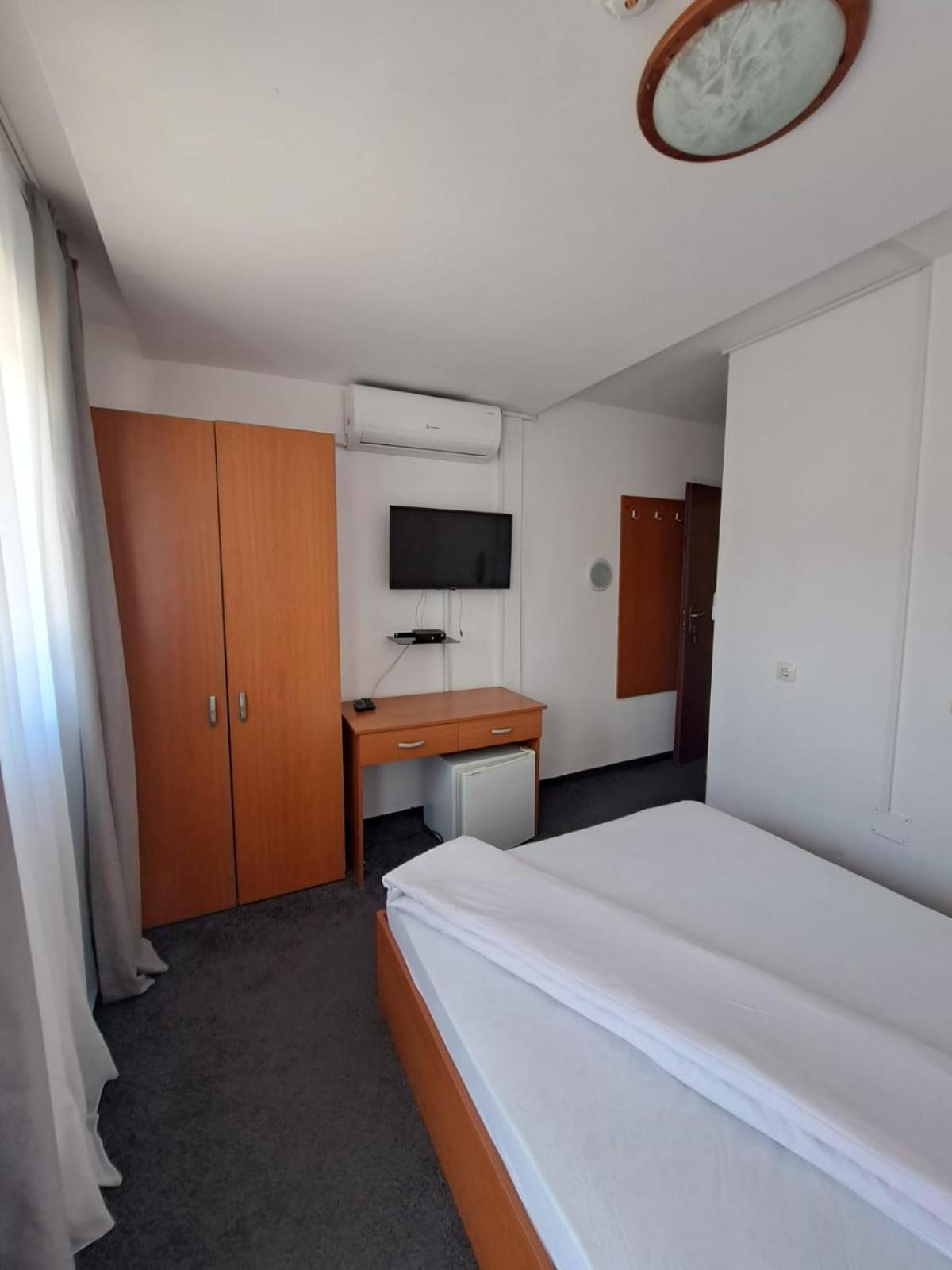 Hotel Pescarus Port 比卡兹 外观 照片